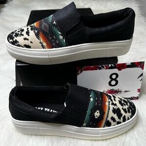 Crazy Train Size: 8 Cowhide Print Slip-On Sneaker Shoes